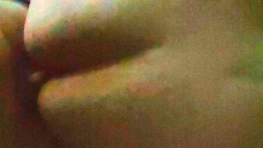 Худой парень жестко трахает раком толстую зрелую соседку с большой задницей